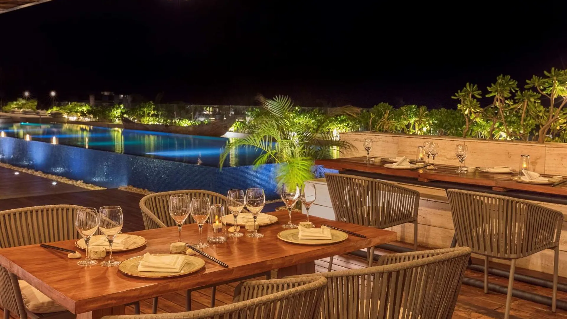 ****  The Yucatan Playa Del Carmen, Adults Only, Tapestry Collection By Hilton Hotel Mexico